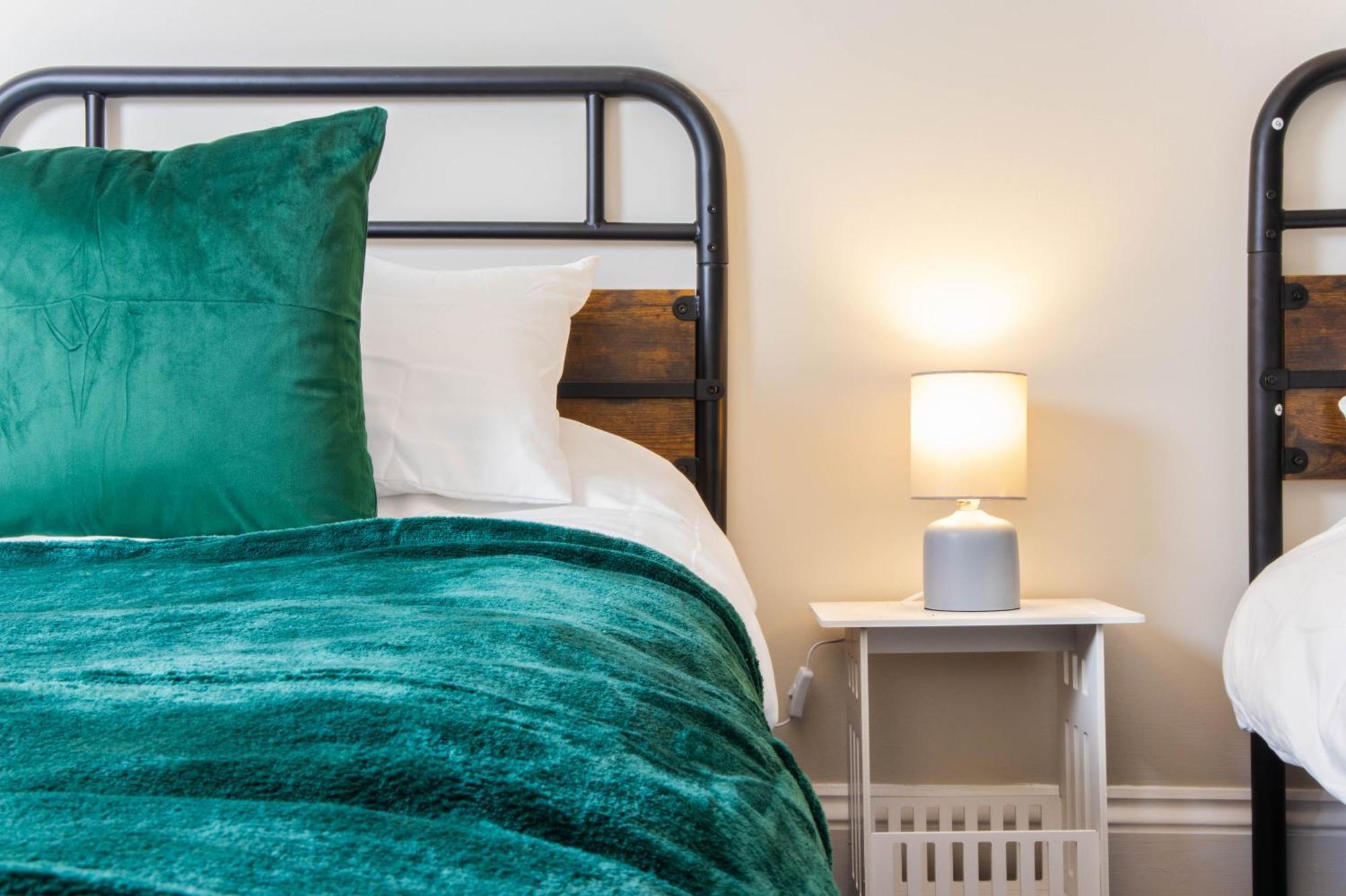 York Place Mews - Central 2 Bed 2 Bath Free Parking هاروغايت المظهر الخارجي الصورة