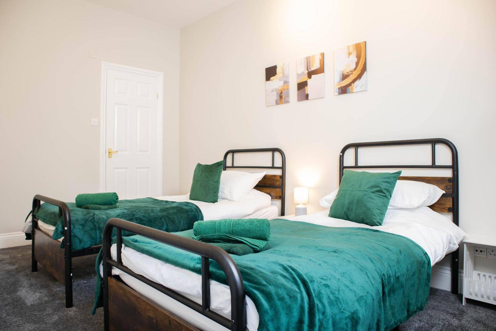 York Place Mews - Central 2 Bed 2 Bath Free Parking هاروغايت المظهر الخارجي الصورة