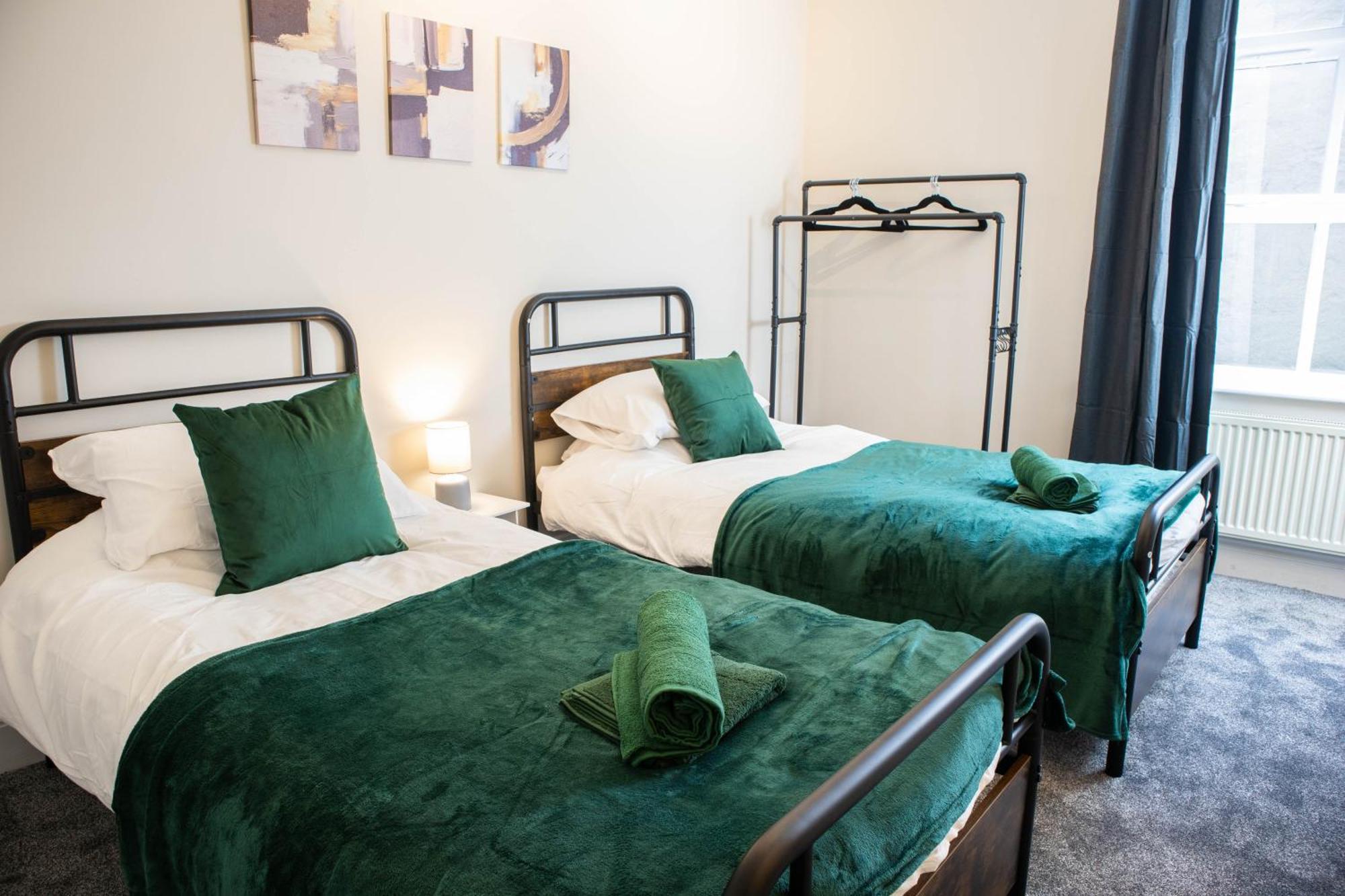 York Place Mews - Central 2 Bed 2 Bath Free Parking هاروغايت المظهر الخارجي الصورة